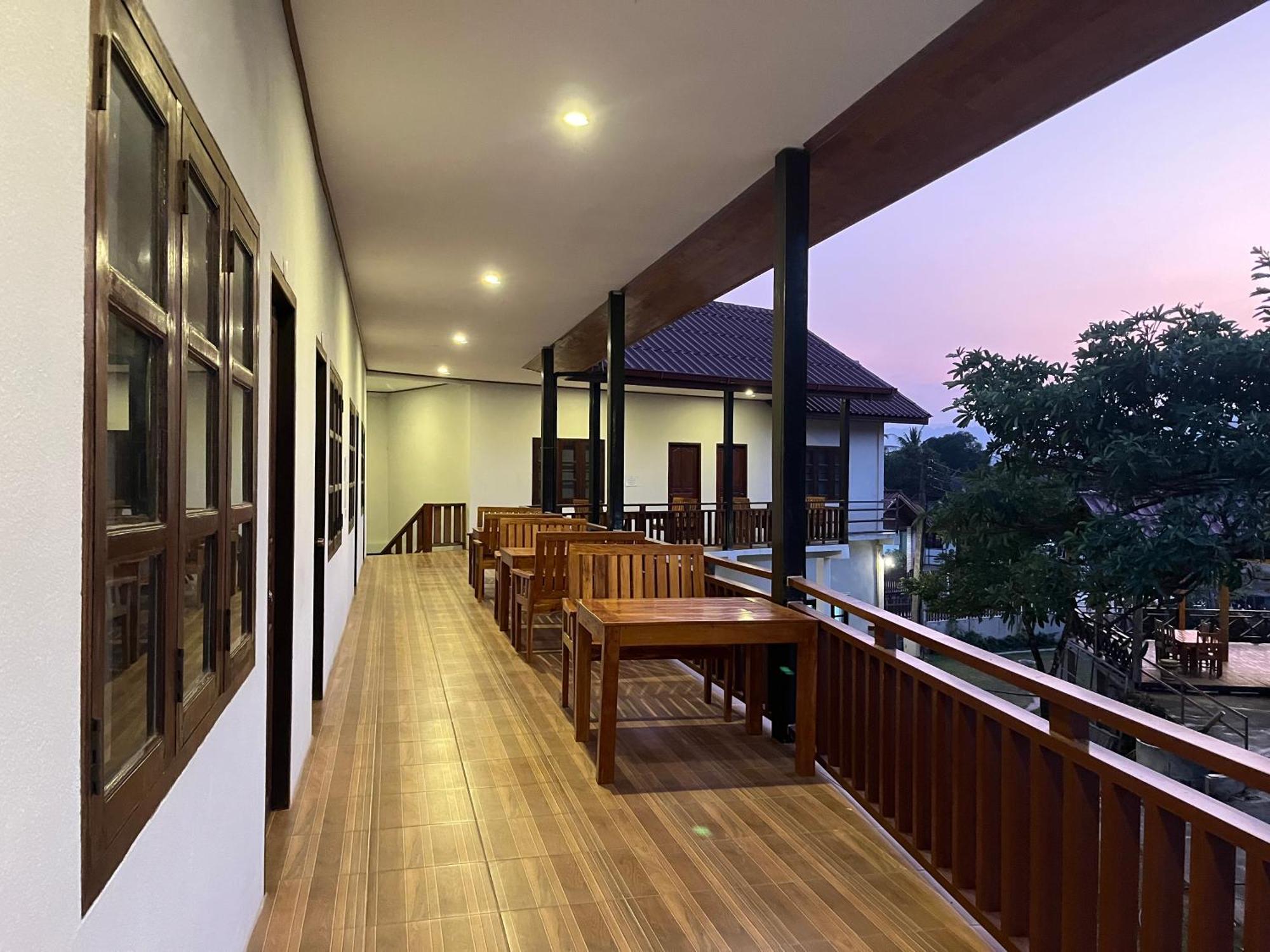 Sanhak Guesthouse 1 Ban Nahin-Nai Exterior photo